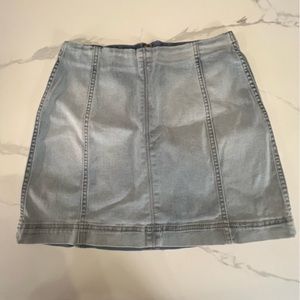 Wild Fable Seamed Light Wash Denim Mini Skirt Women’s Size 8